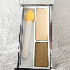 Clinique All About Shadow 05 Safari Duo.